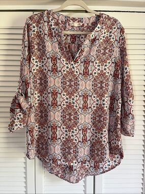 Pink Republic Paisley V-Neck Blouse - White, Rust & Blue